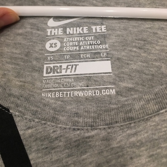 NWT NIKE long sleeve cotton drifit - Picture 4 of 5