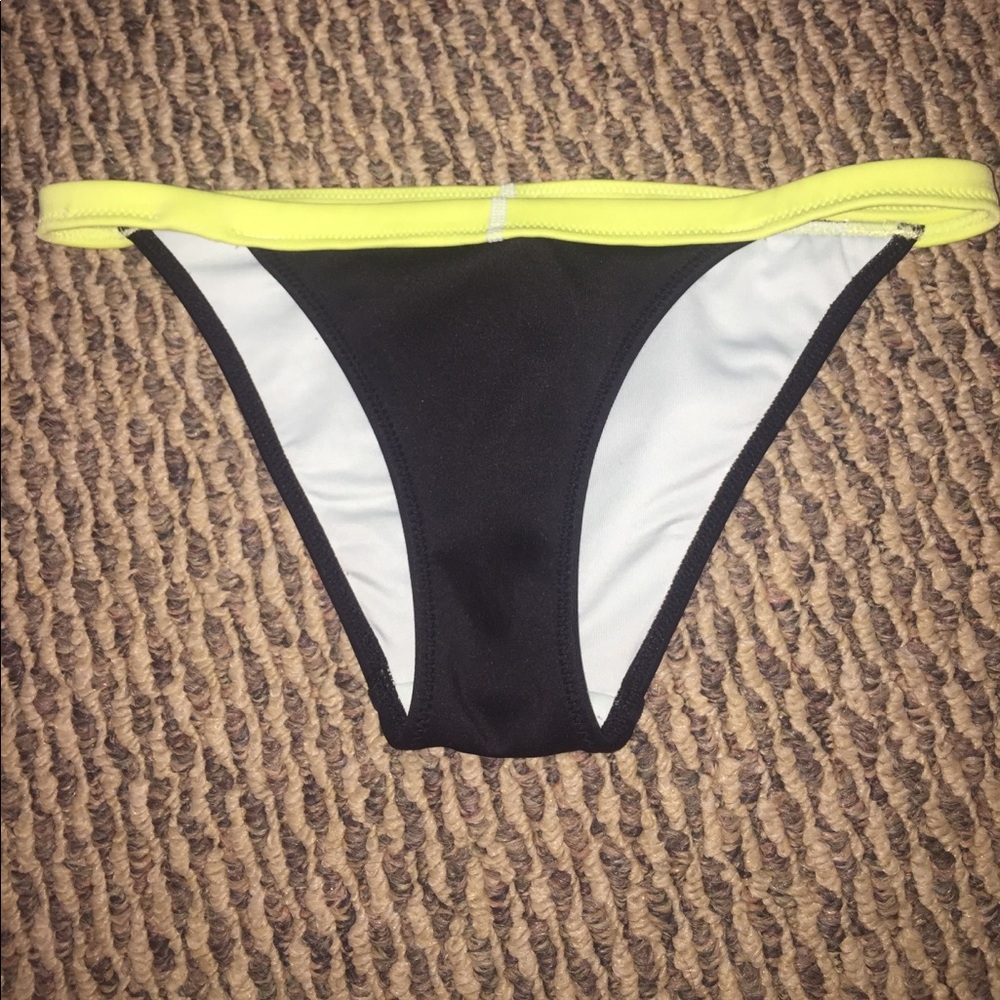 VS bikini bottoms