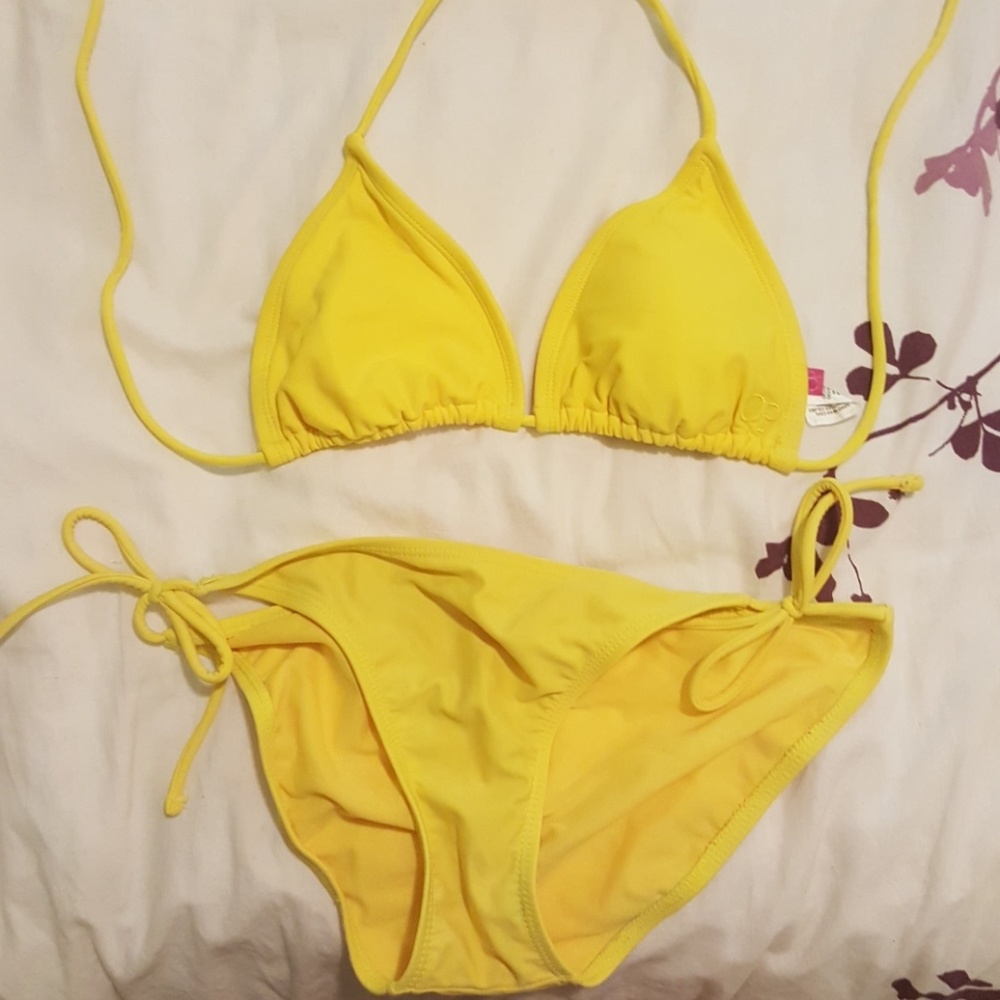 Yellow bikini set