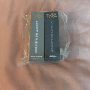 Contouring set