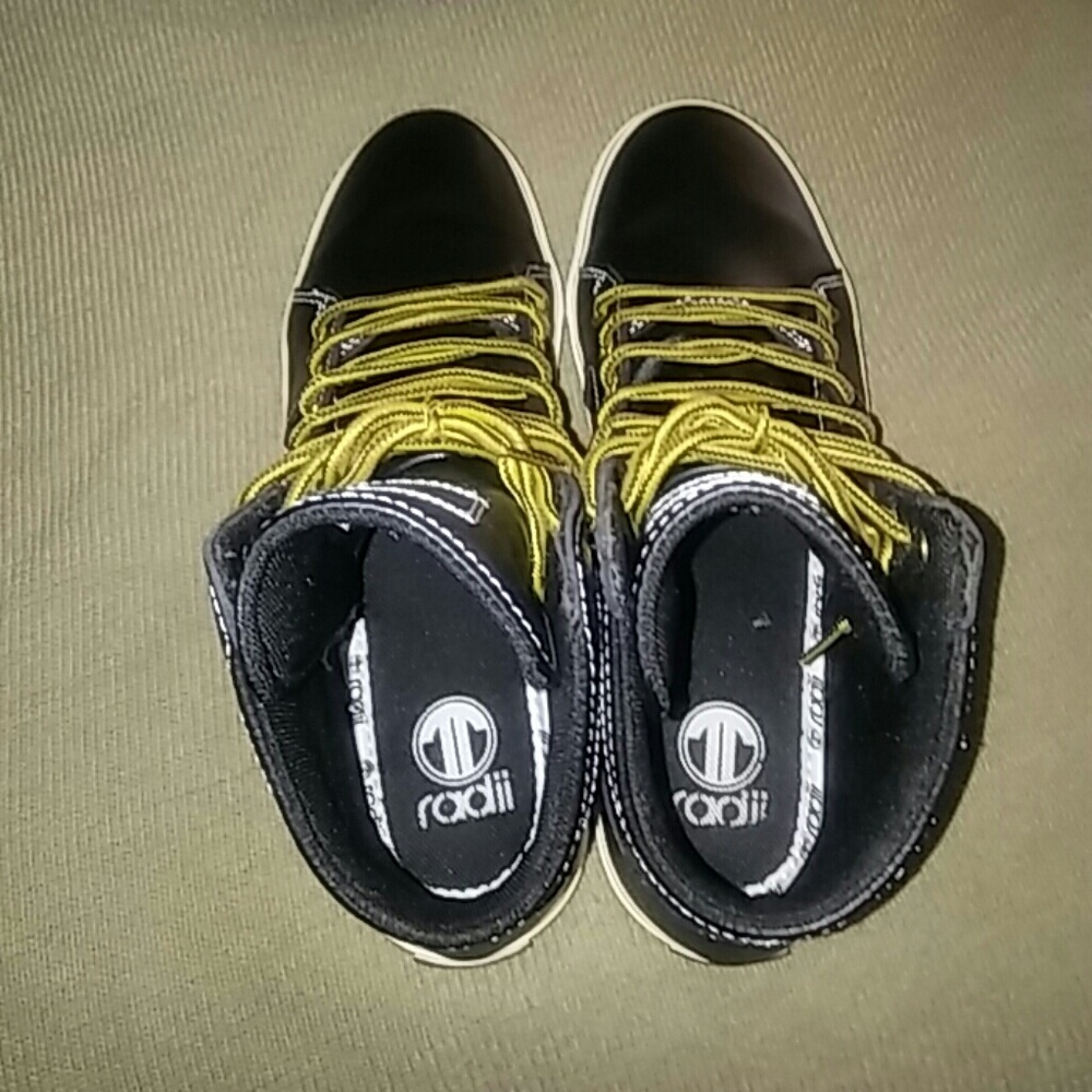 Men's Radii black and tan shoes. Worn once indoors