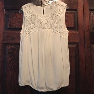 Sleeveless lace top