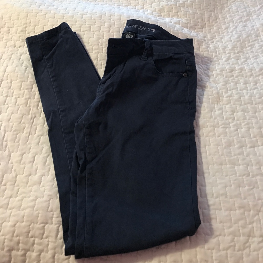 Skinny leg navy blue pants. Size 7