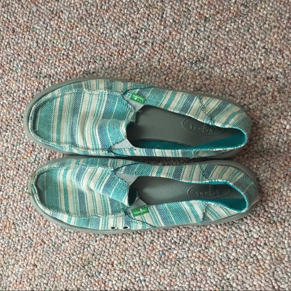 Striped Sanuks