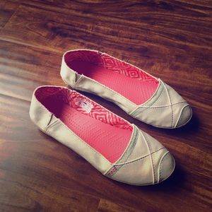 Crocs canvas slip on shoes size 9