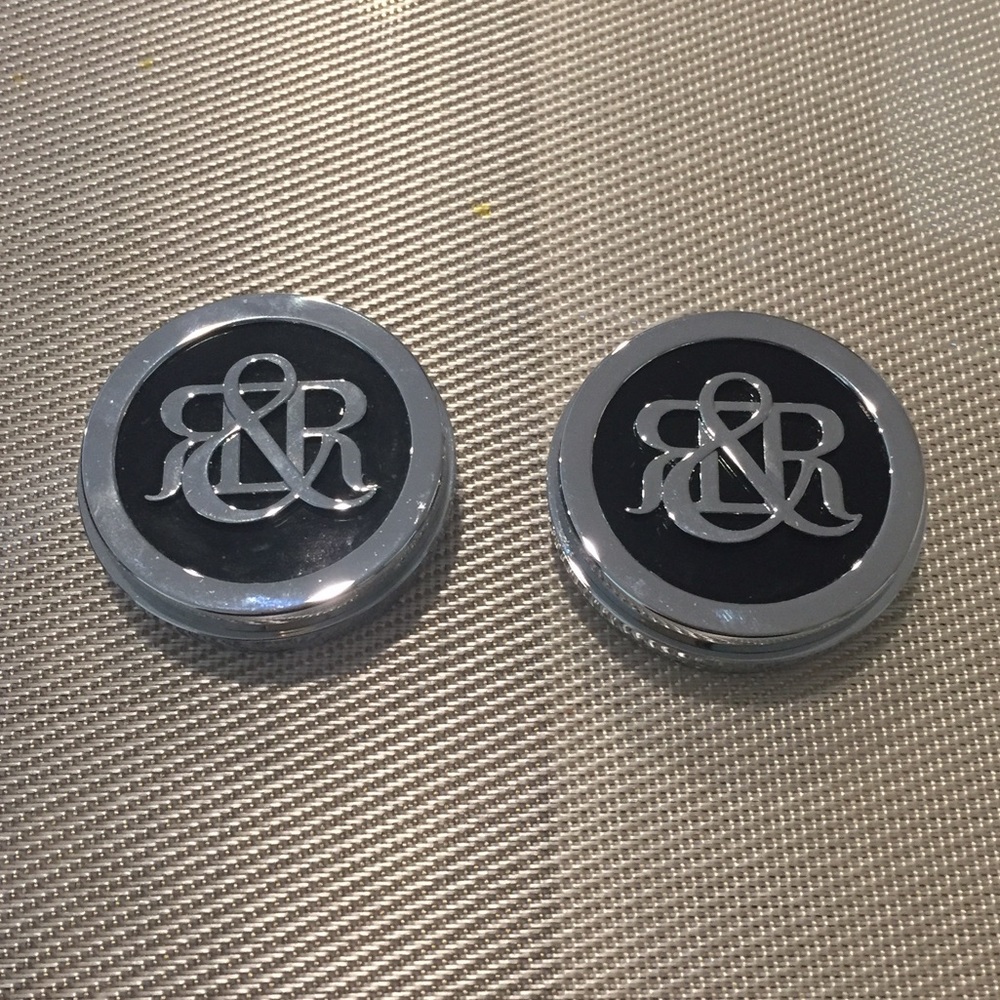 2 Rock and Republic eye shadows