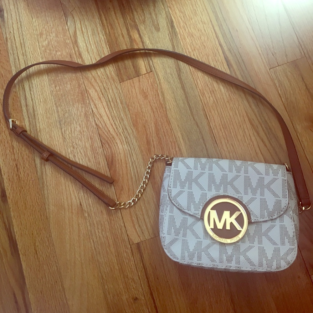 White Michael Kors satchel bag