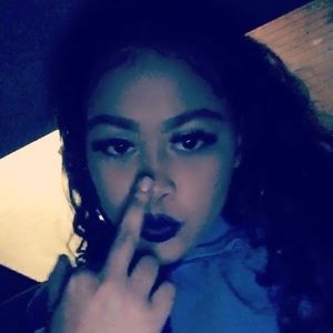 Meet your Posher, Gabi