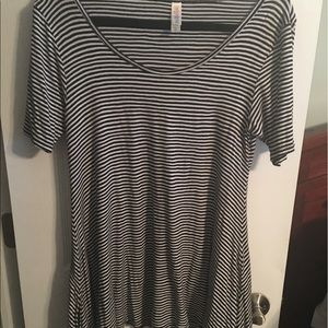 Lularoe perfect t