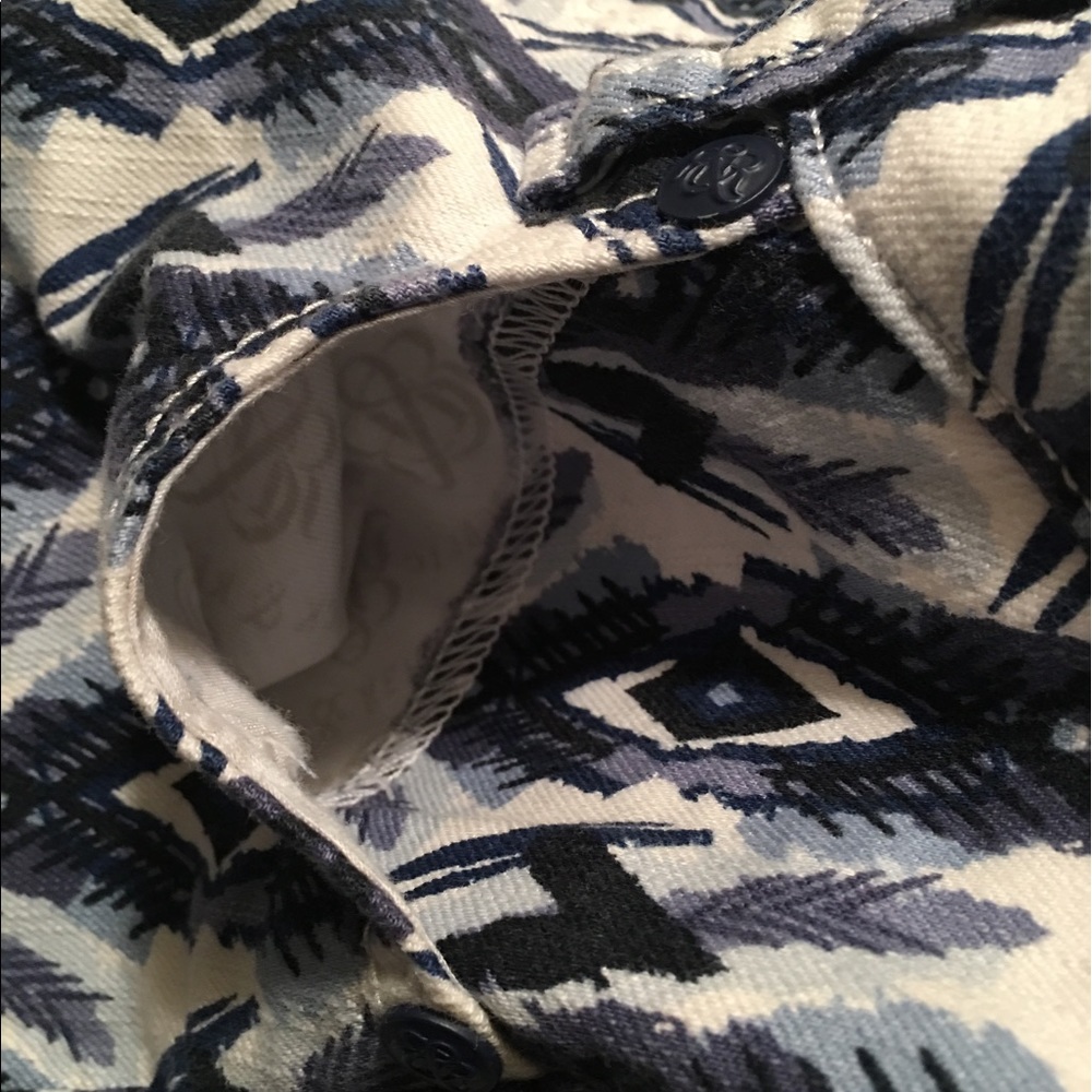 *Final Price* Rock & Republic Denim Shorts Frayed - Picture 5 of 5