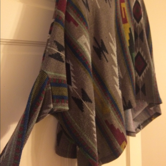 Tribal printed sweater - Picture 2 of 2