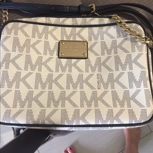 Michael kors cross body bag