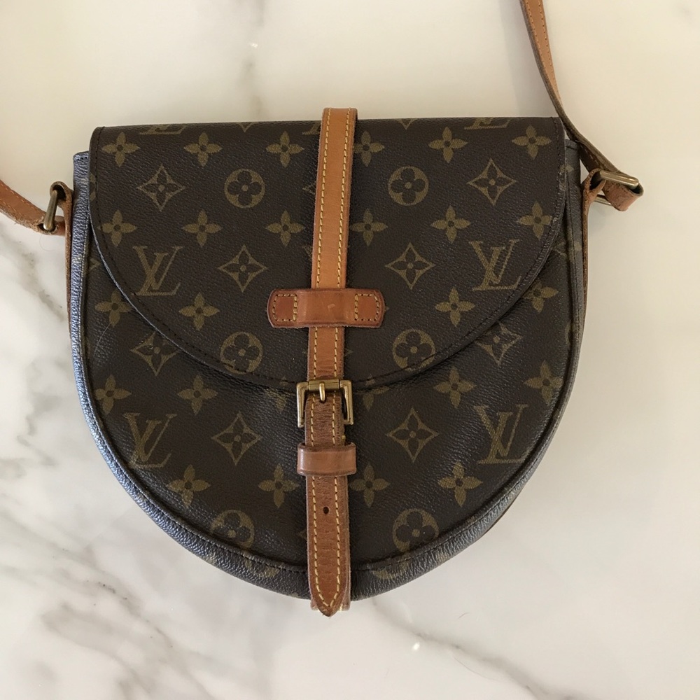 Authentic Louis Vuitton Chantilly Cross Body