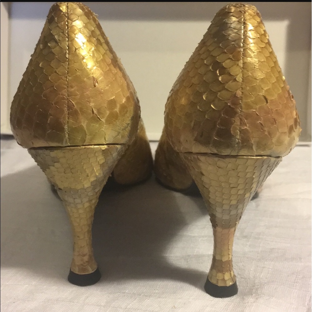 Stuart weitzman classic snakeskin pumps - Picture 2 of 6