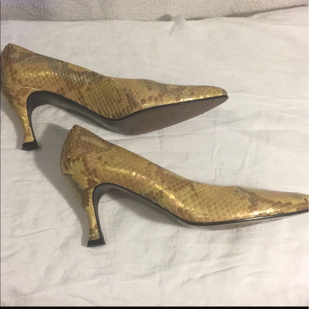 Stuart weitzman classic snakeskin pumps - Picture 3 of 6
