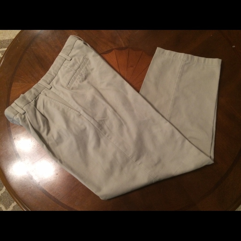 American Eagle Khaki Pants