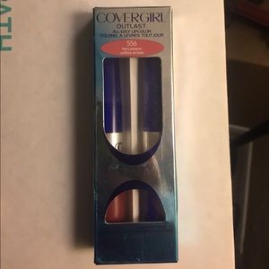 CoverGirl Outlast lip color