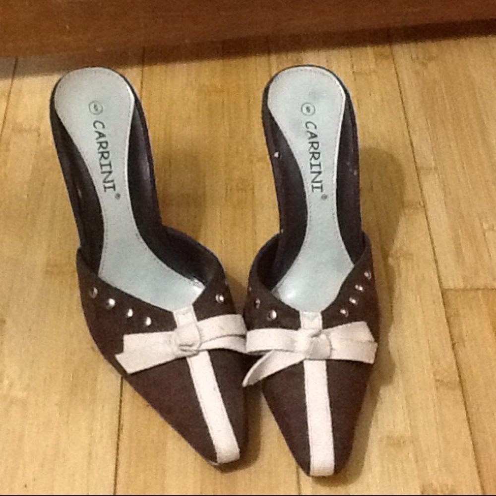 Heels.      " AII PRICES ARE NEGOTIABLE "
