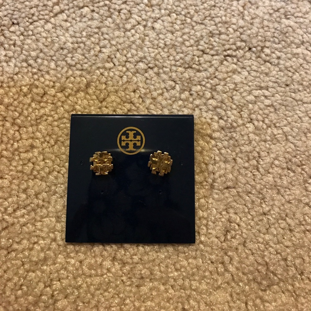 Tory burch logo stud earrings