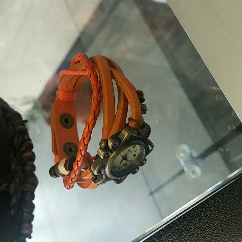 Watch - Picture 2 of 2
