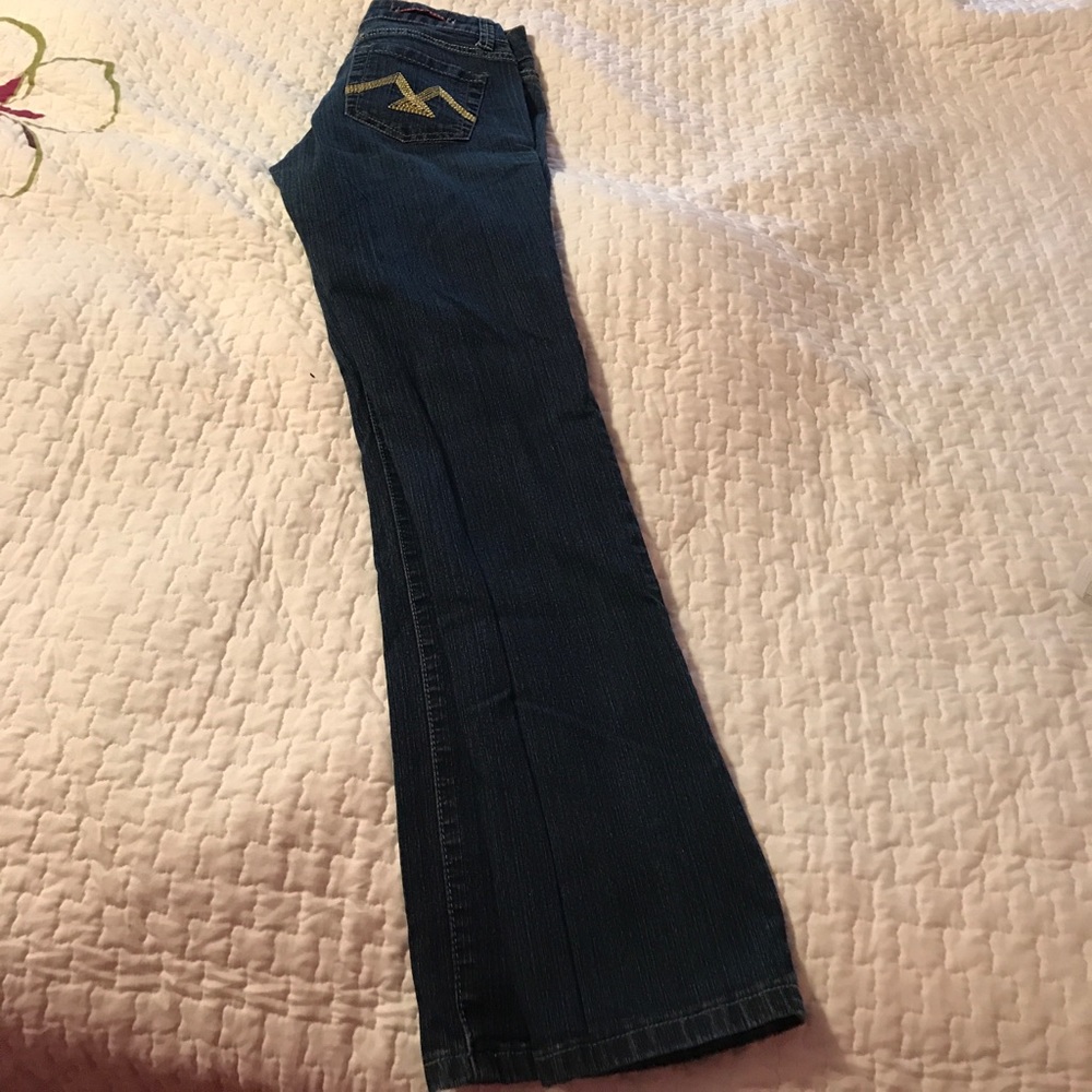 Dark blue skinny leg jean