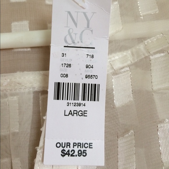 NWT Gorgeous blouse!!! - Picture 3 of 3