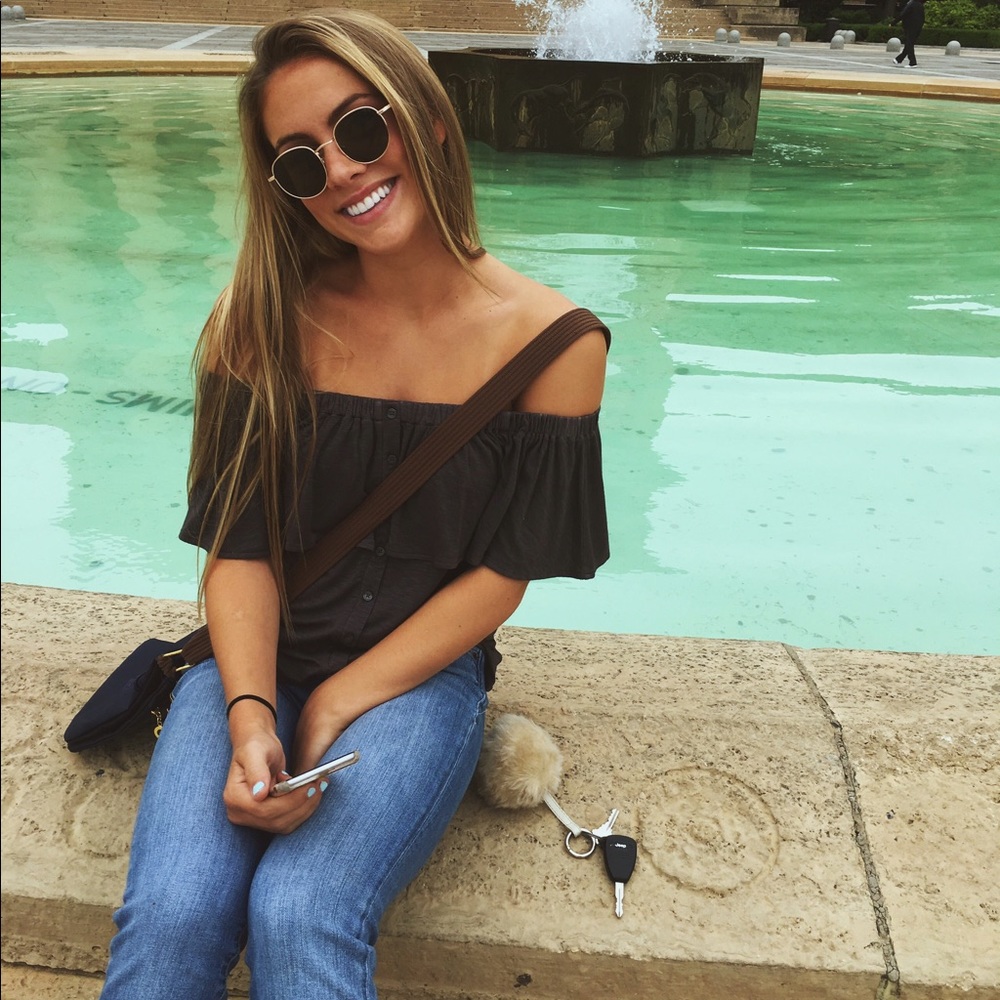 Meet your Posher, Emmy