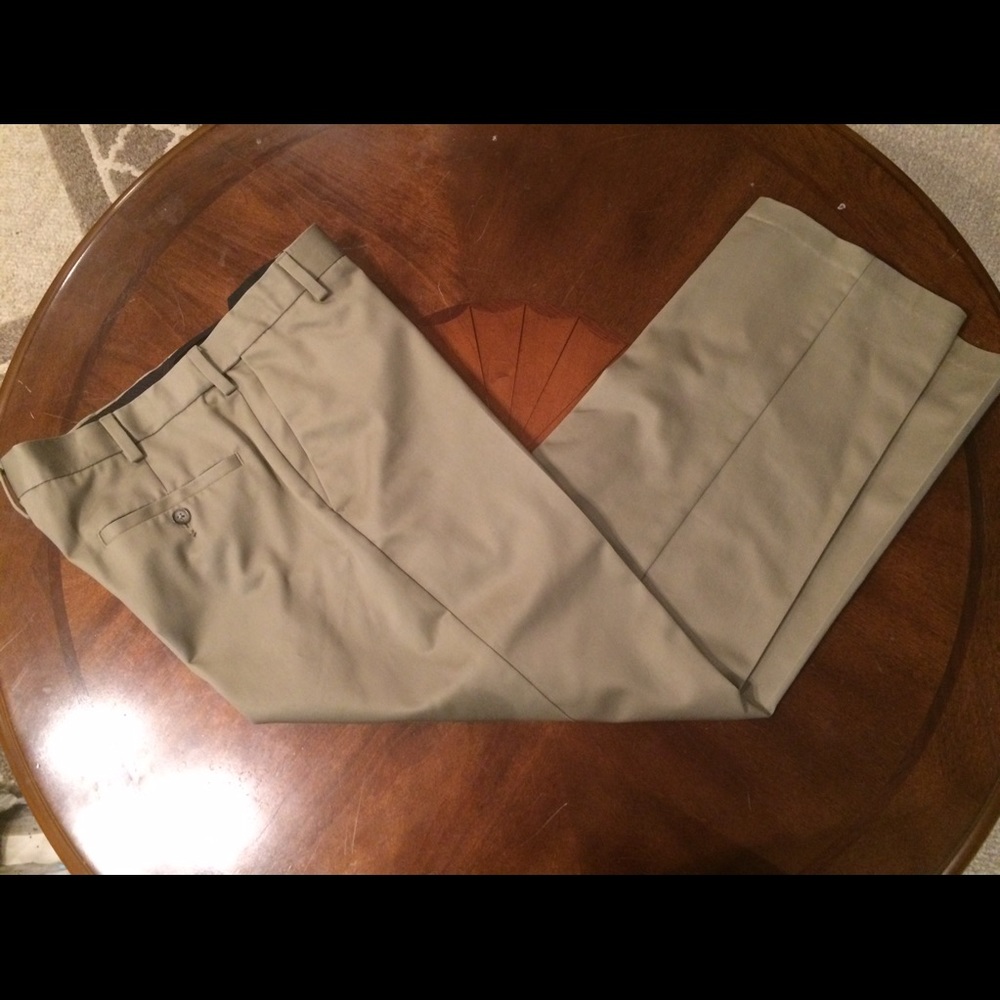 Croft & Borrow Khaki Pants