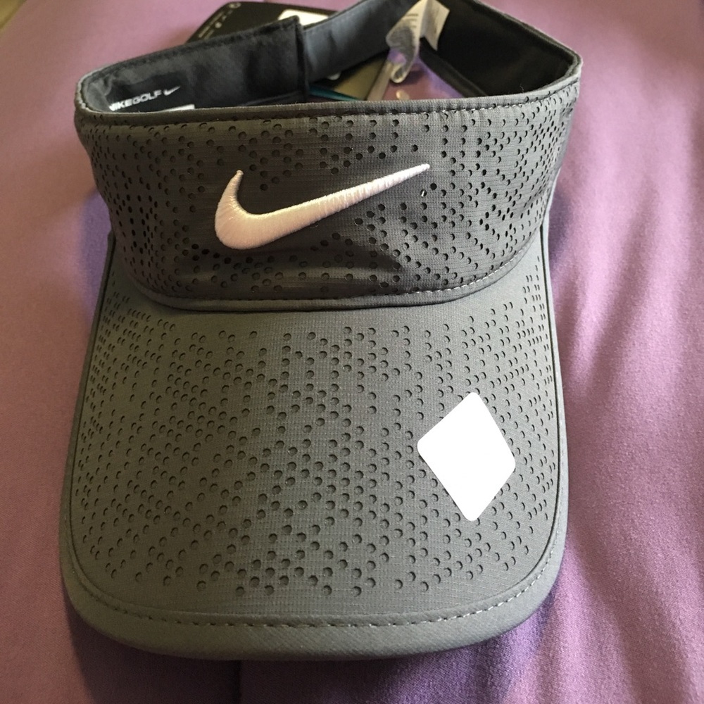 Nike visor