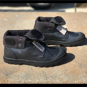 Palladium Boots - Women's size 7