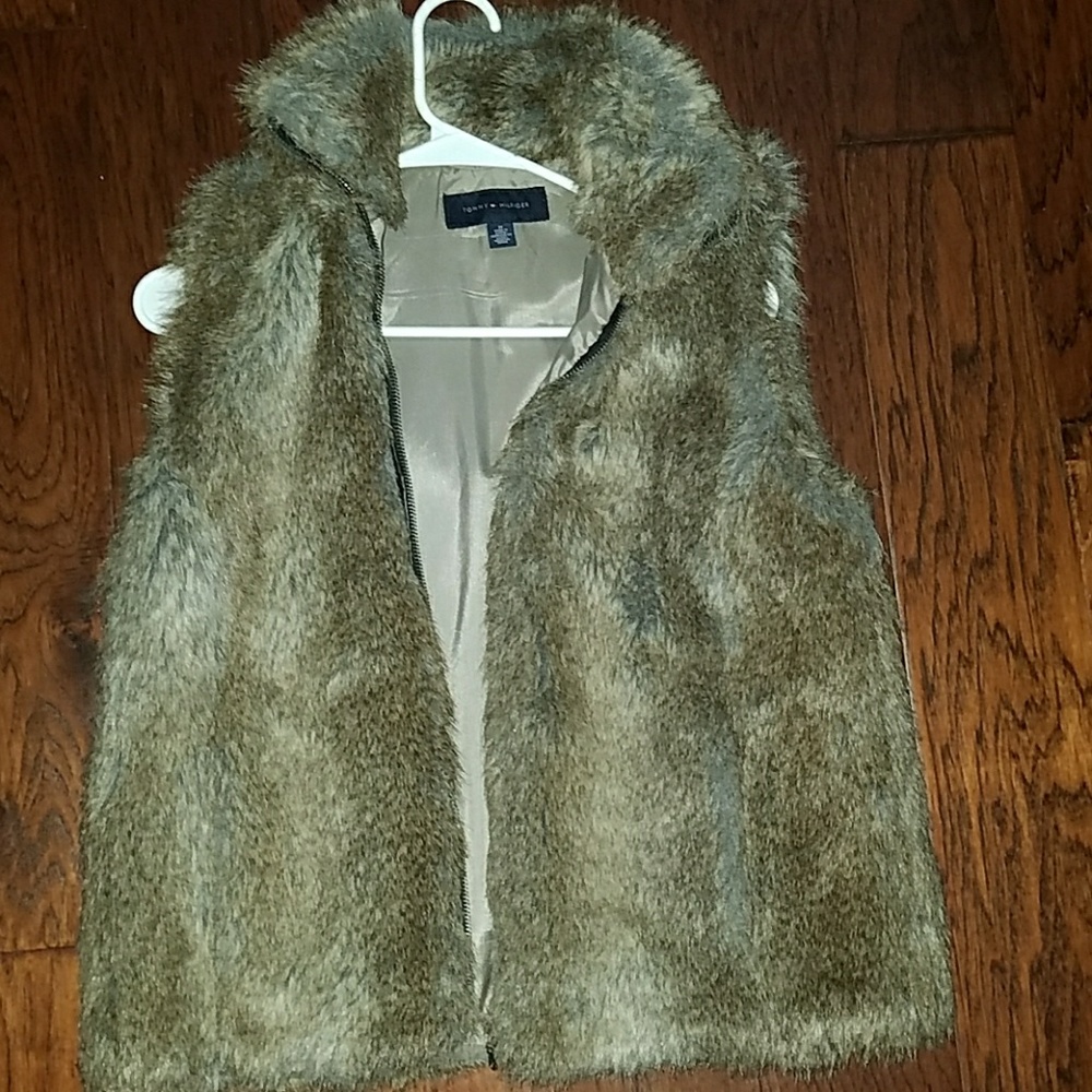 Tommy hilfiger faux fur vest