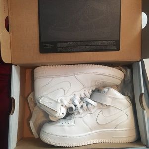 sz 5.5 Nike Air Force 1