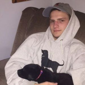 Meet your Posher, Jason