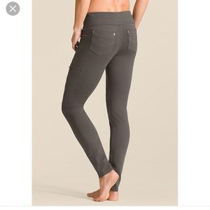 CK grey jeggings