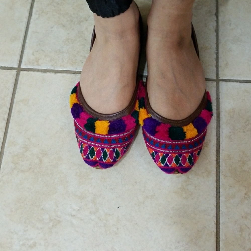 Pom pom flats REDUCED!!!