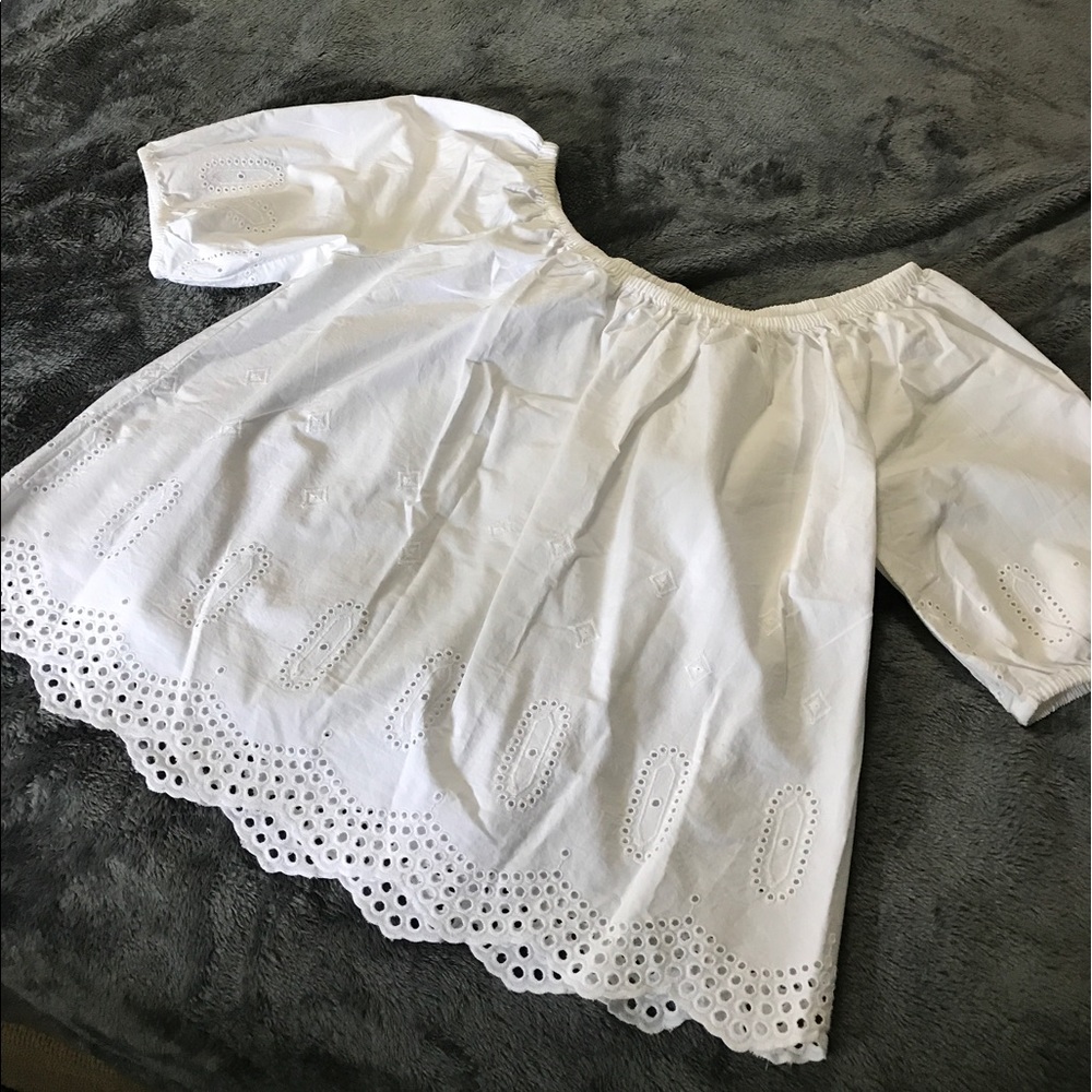 Brand new never worn LOFT off the shoulder top