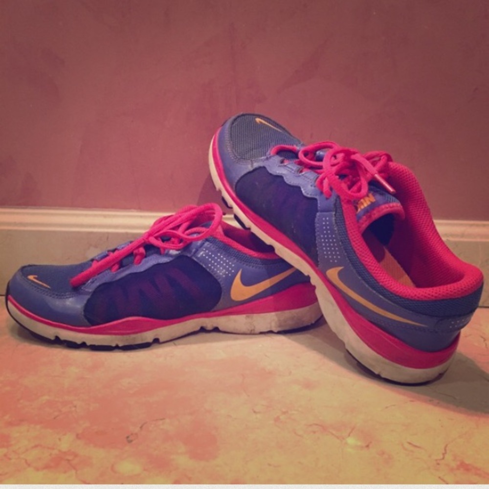 Nike Running shoes size 7 GREAT DEAL!!!