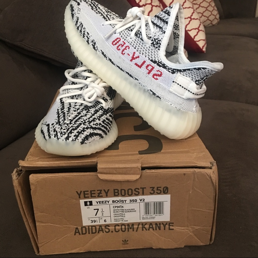 SOLD Yeezy Boost 350 v2
