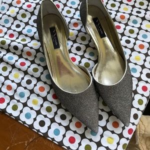 Beautiful kitten heel shoes