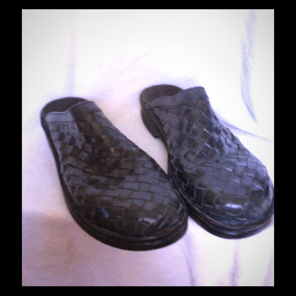 Navy blue braided leather slides size 9