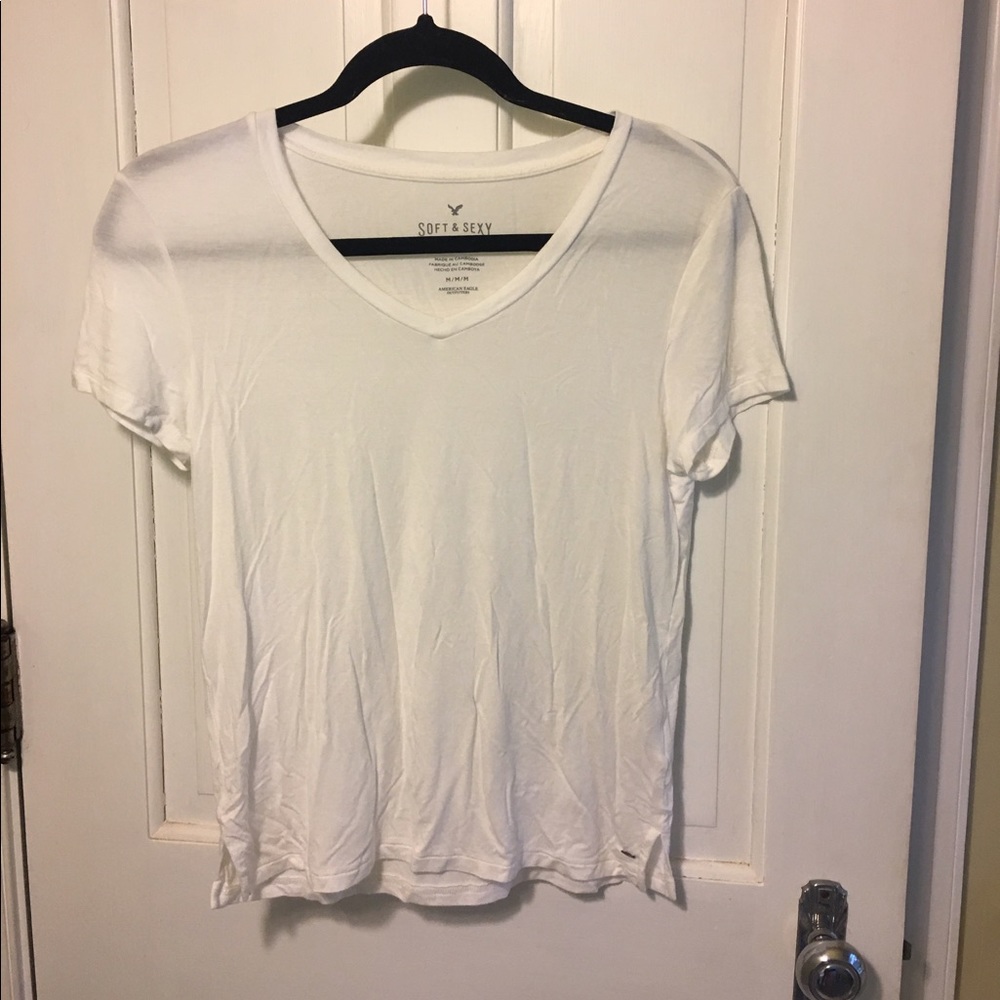 American Eagle Soft & Sexy White V-Neck