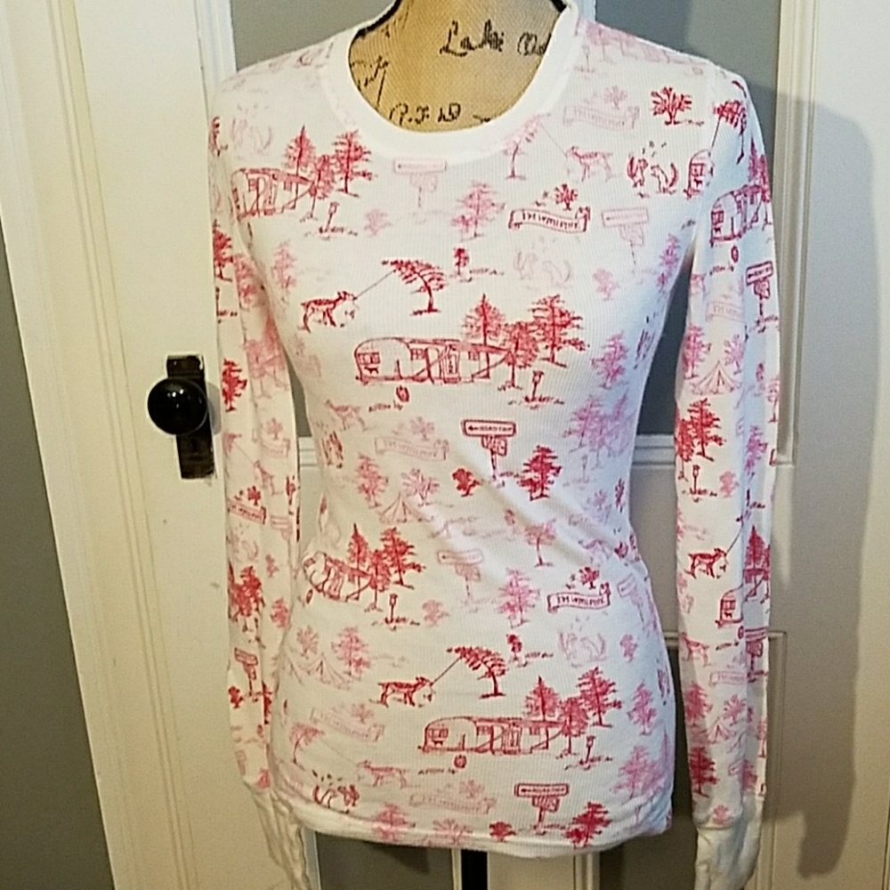 Victoria's Secret pink thermal
