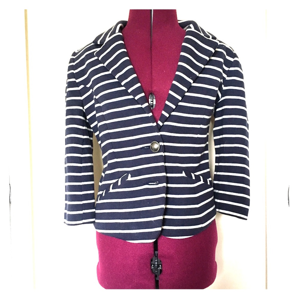 Striped, cropped blazer with 3/4 sleeves