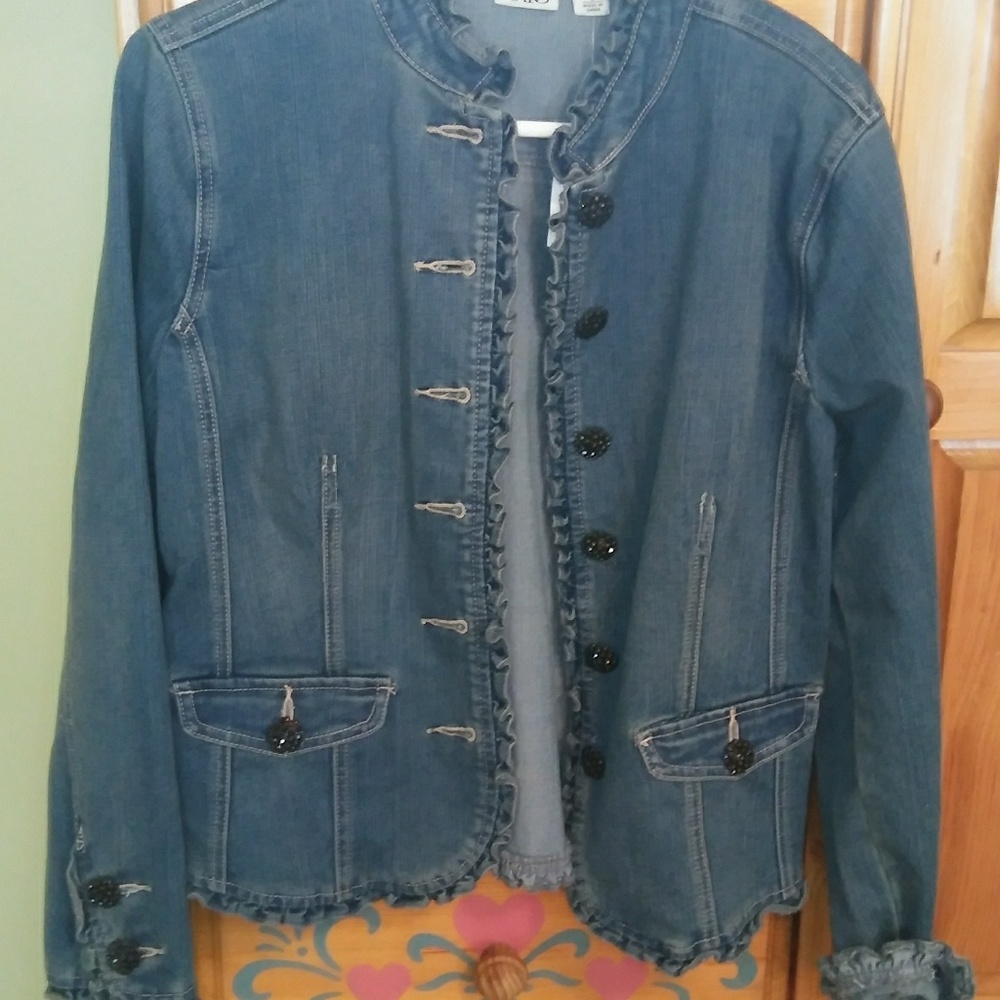 NWT ruffle jean jacket