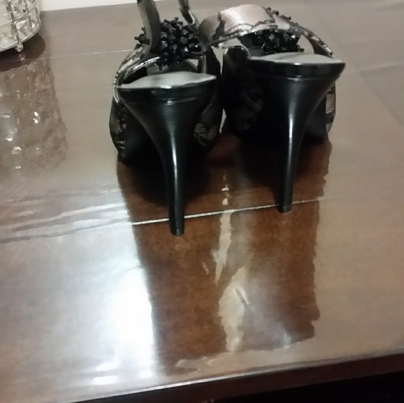 Shoes - Picture 2 of 3