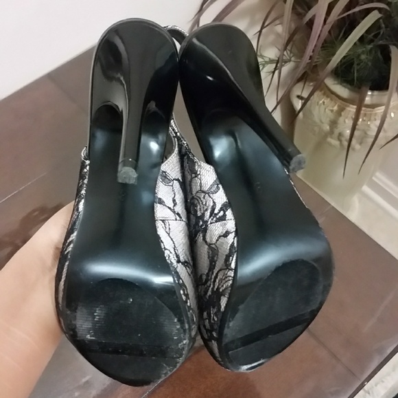 Shoes - Picture 3 of 3