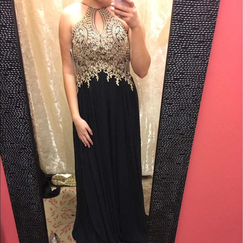 Dave & johnny 5011 prom dress