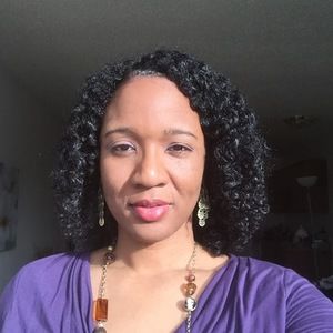 Meet your Posher, Dana