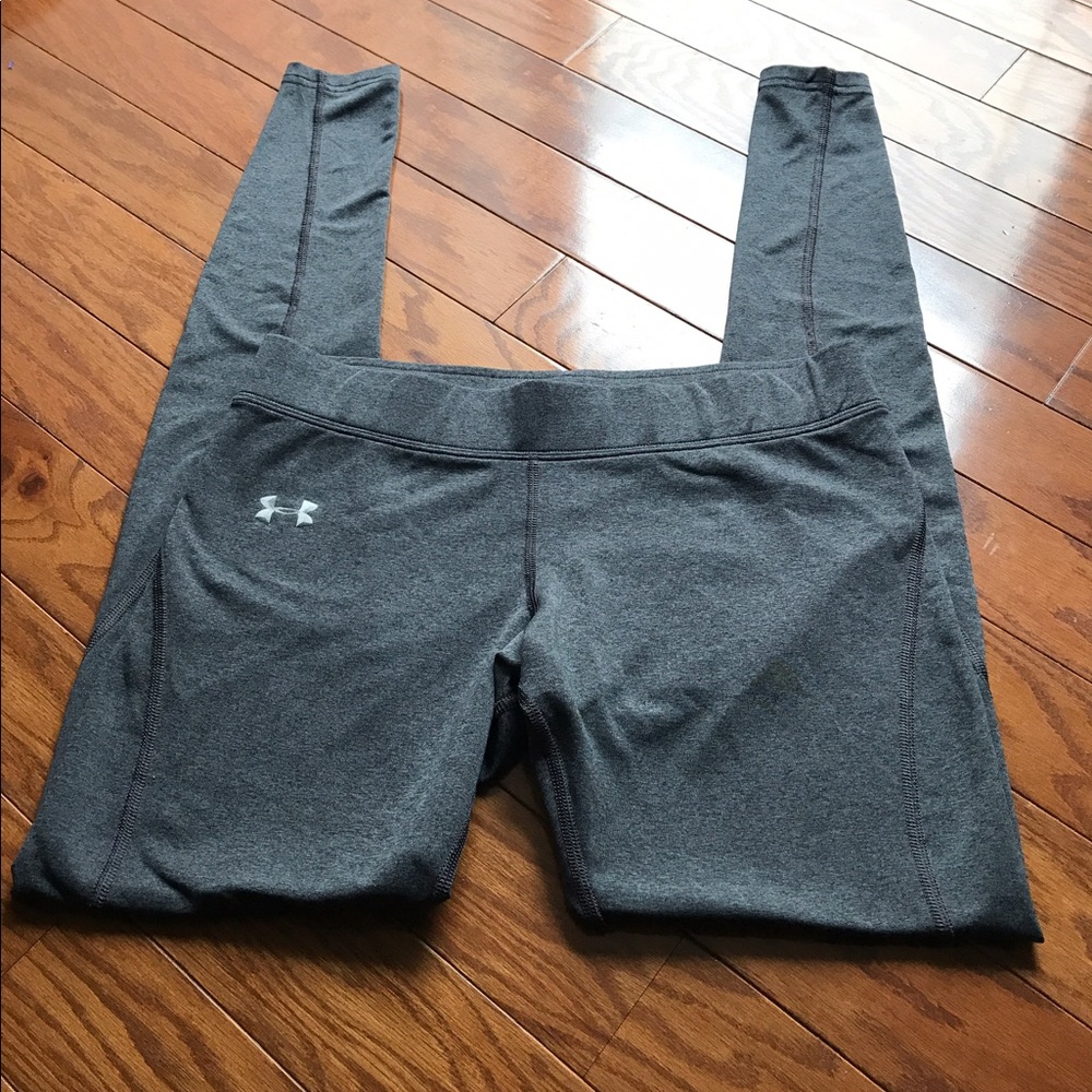 UA fitted tights