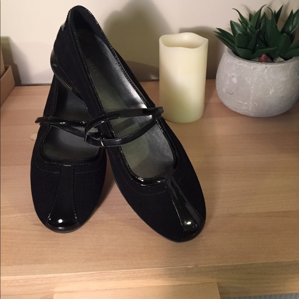 Cole Haan black leather shoes